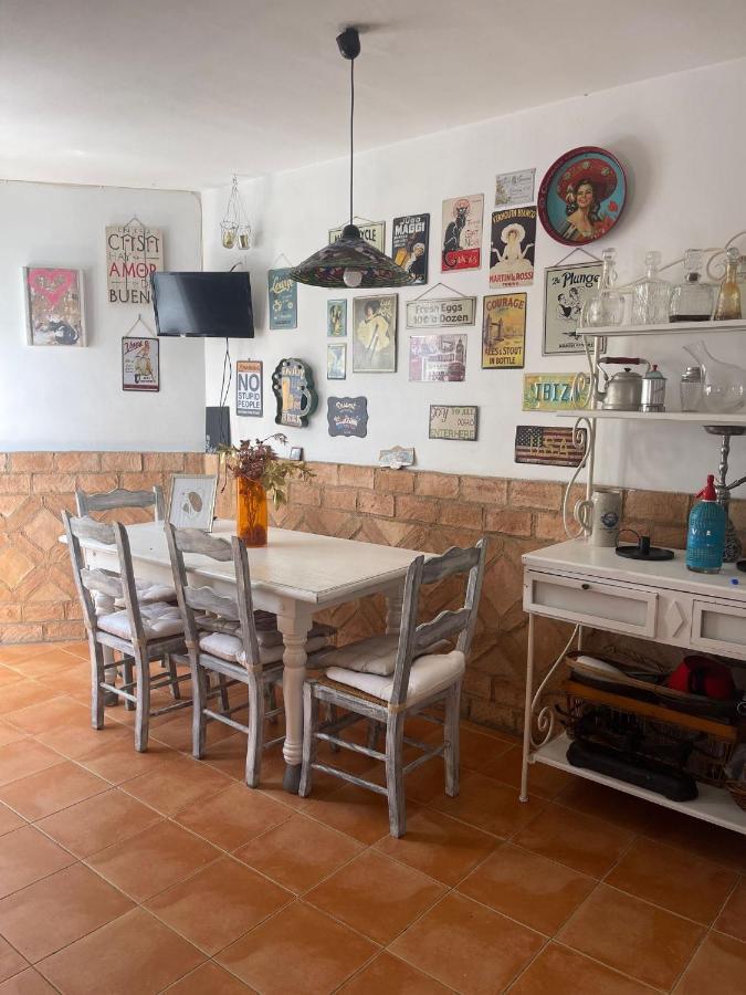 Evens-Goretti House Mairena del Aljarafe Exterior photo